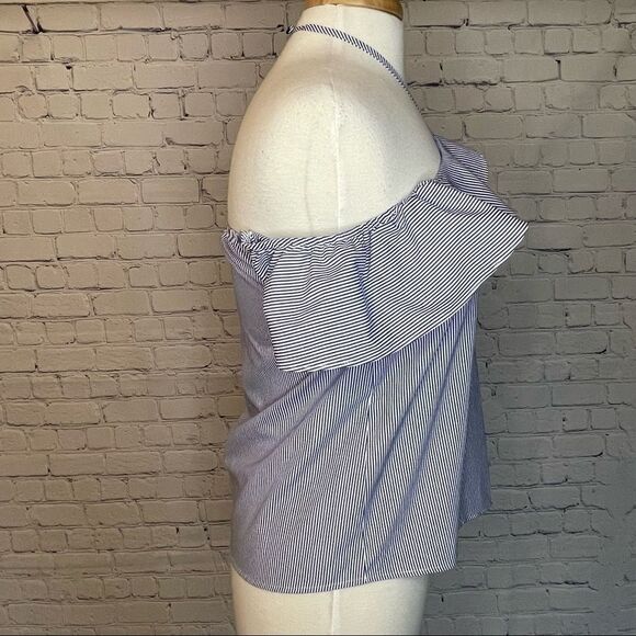 Cold Shoulder Top - Picture 4 of 7